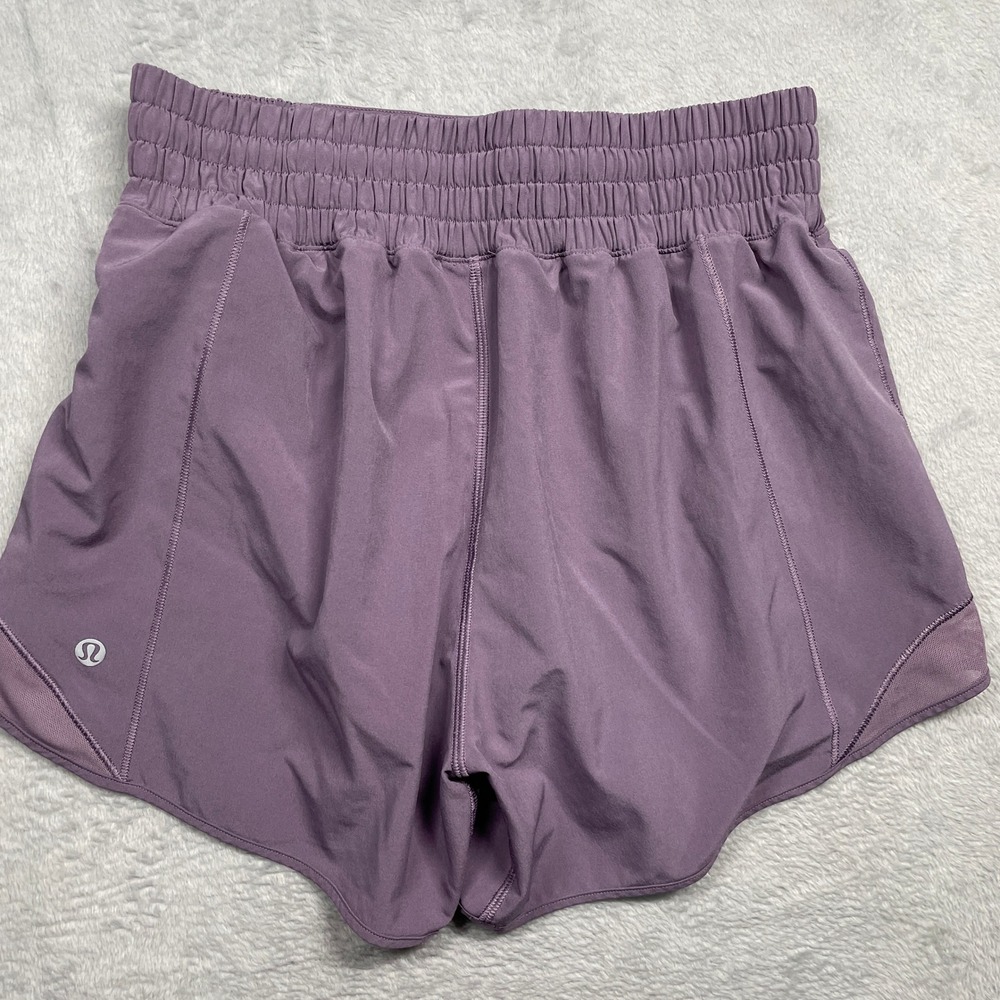 Lululemon Hotty Hot High-Rise Lined Short 4 Women Size 6 Purple Mauve Activewear